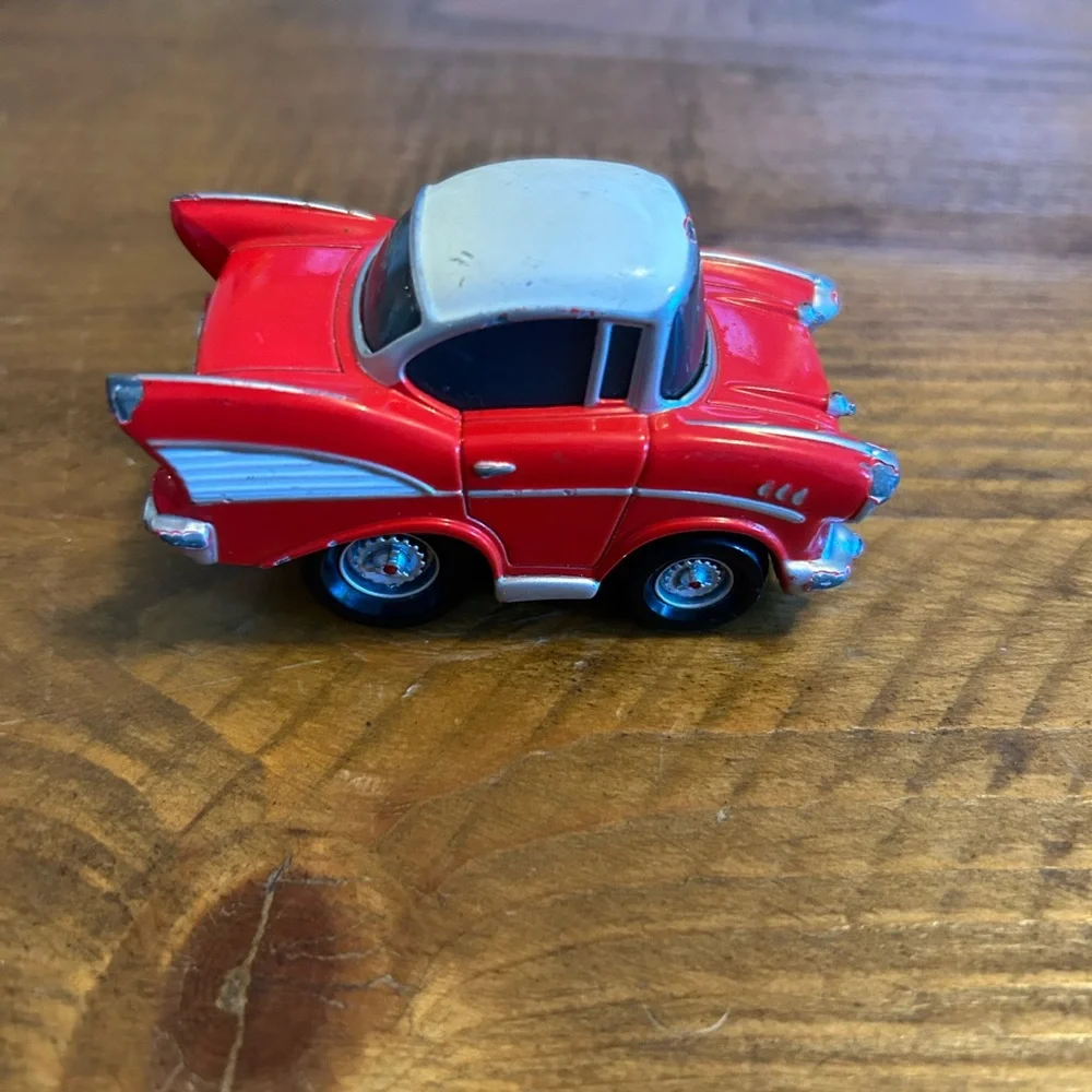 ERTL 1957 Chevy Bel Air Revie Push In Go Toy Car   Free Wheeling Vehicle as is